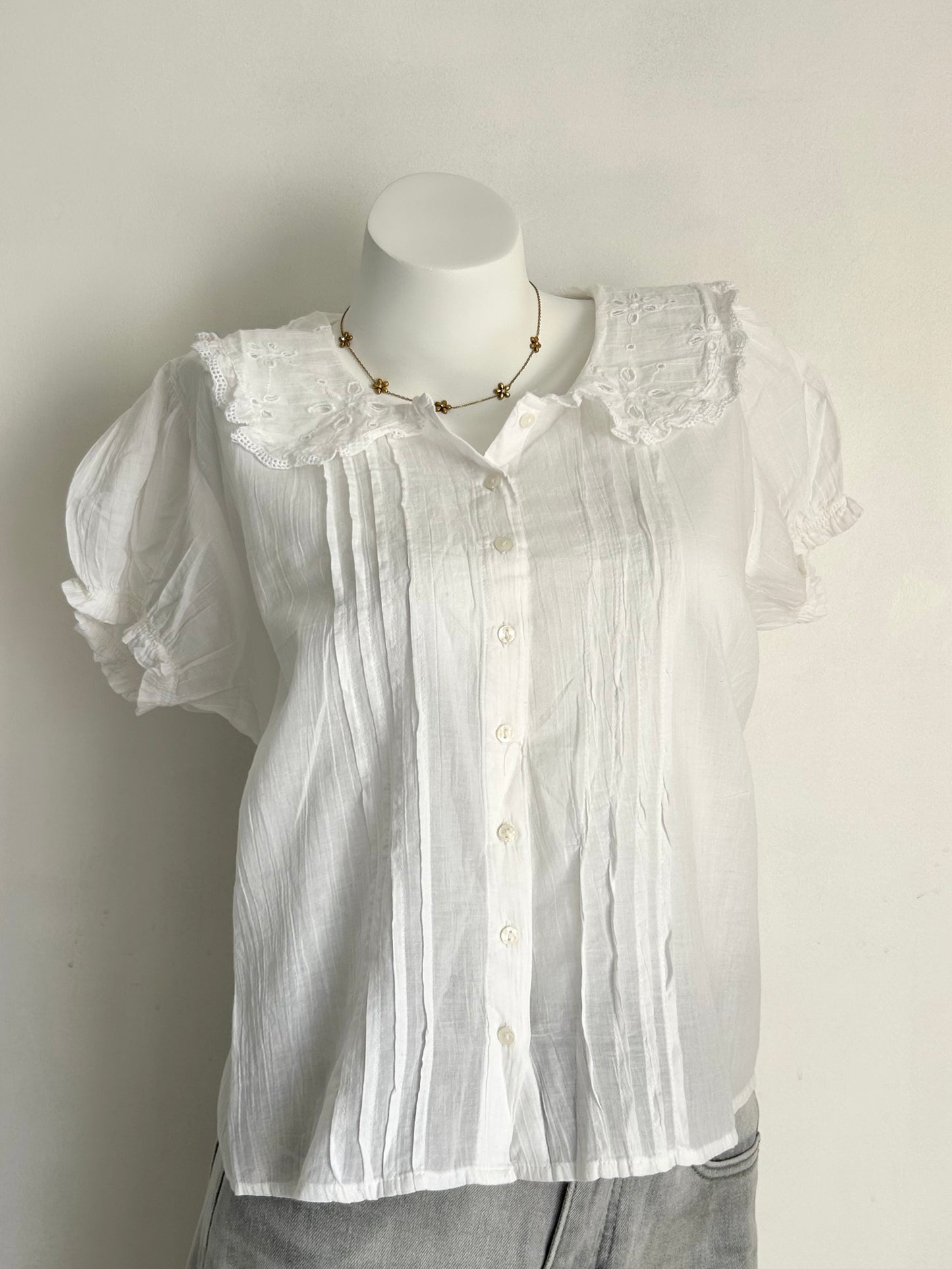 White cotton top